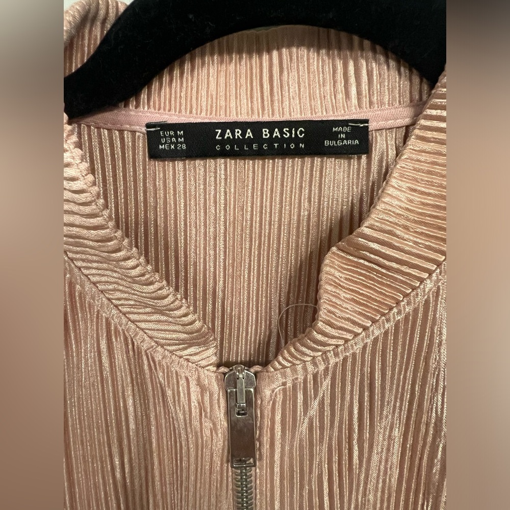 Zara pink plisse bomber jacket medium - Picture 2 of 3